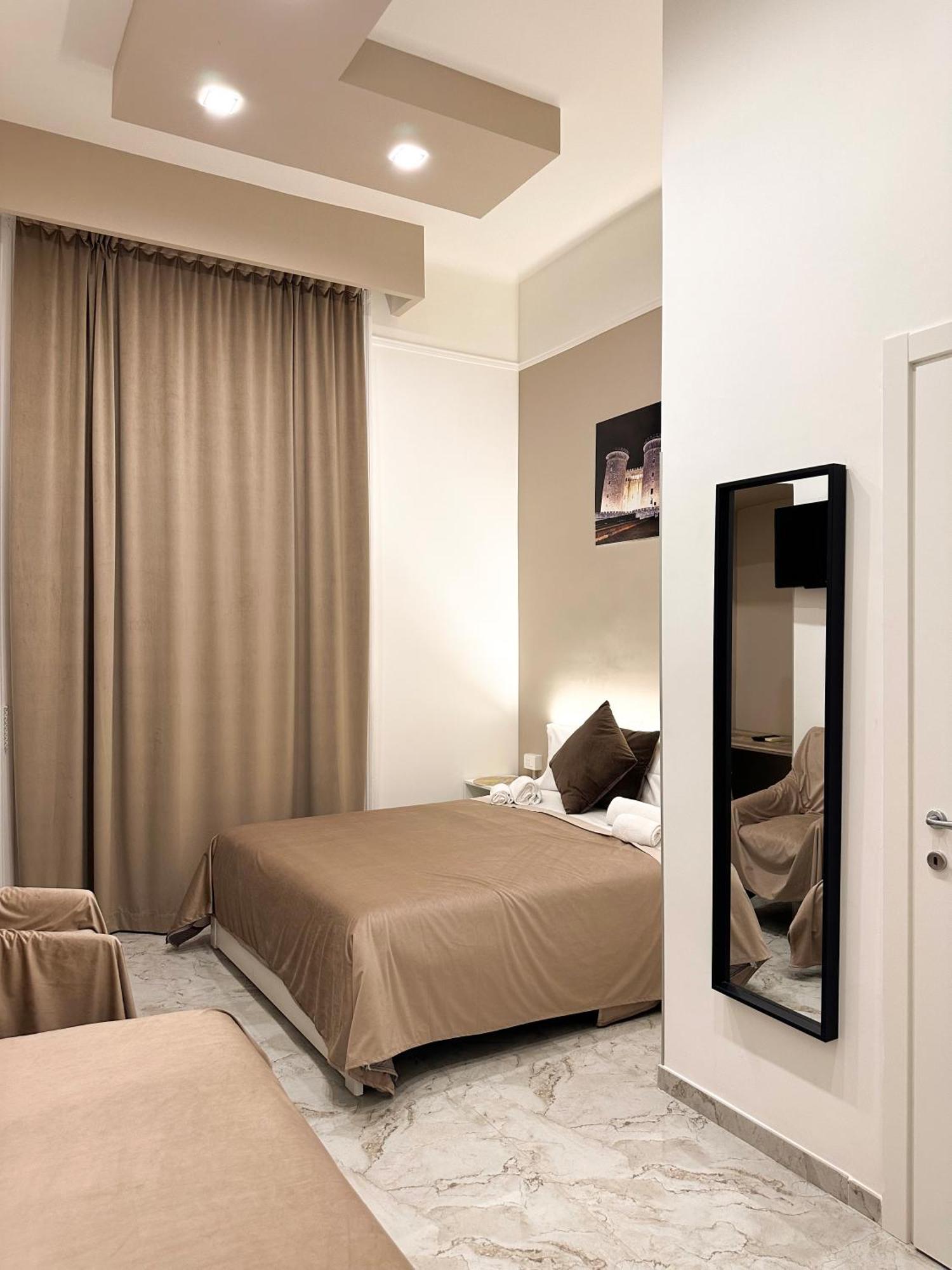 Bed and Breakfast Benvenuto A Napoli Экстерьер фото