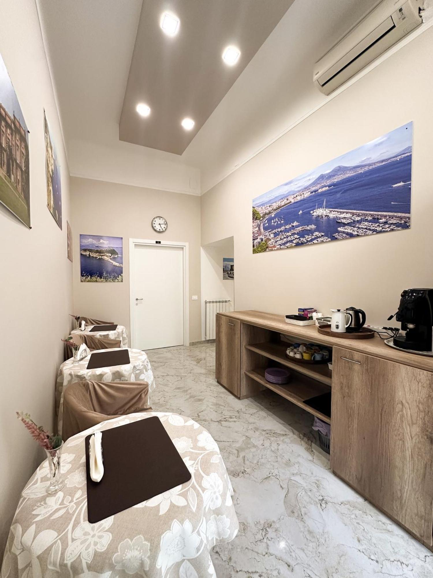 Bed and Breakfast Benvenuto A Napoli Экстерьер фото