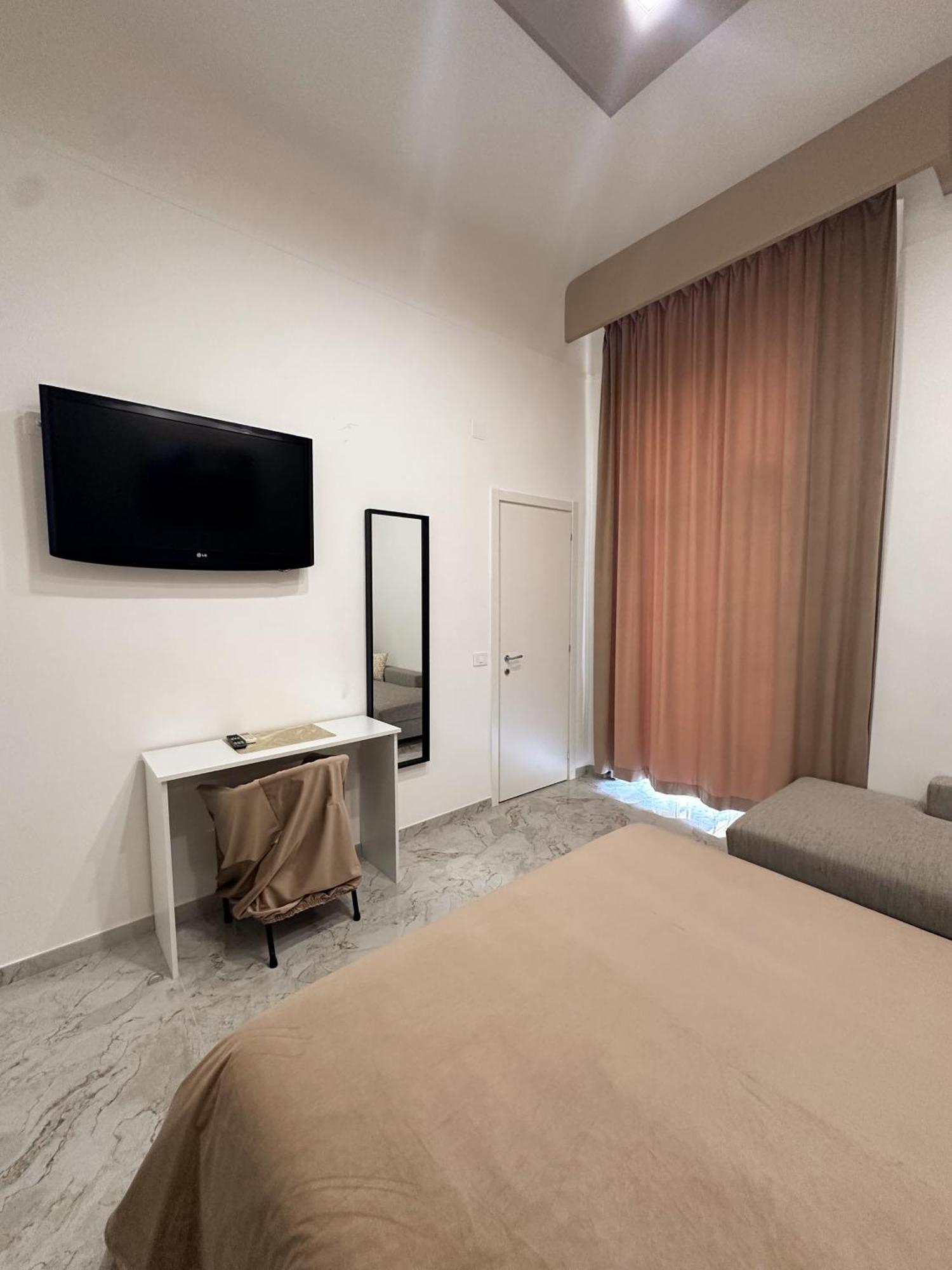 Bed and Breakfast Benvenuto A Napoli Экстерьер фото