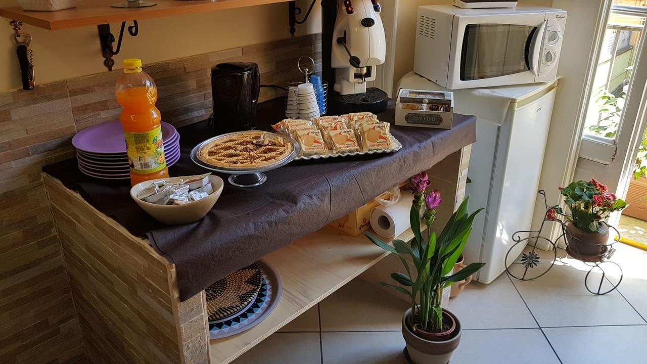 Bed and Breakfast Benvenuto A Napoli Экстерьер фото