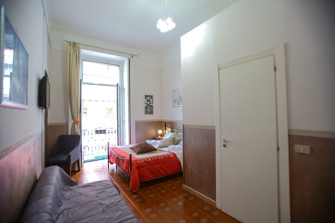 Bed and Breakfast Benvenuto A Napoli Экстерьер фото