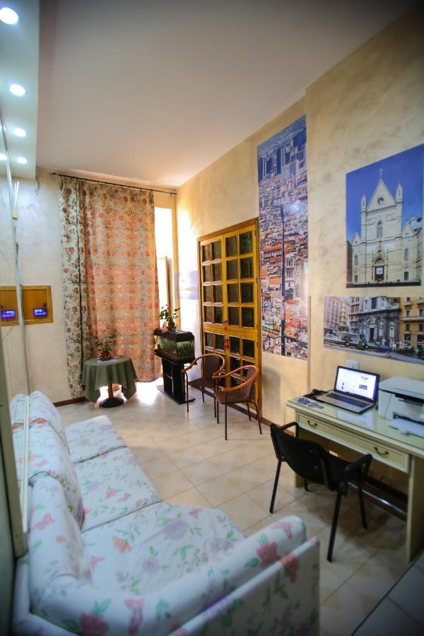 Bed and Breakfast Benvenuto A Napoli Экстерьер фото